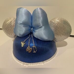 NWT Disneyland 60th Anniversary Sequin Minnie Mouse Ear Hat